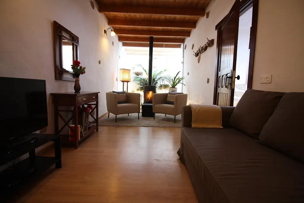 Finca Los Pérez Apartments Mala 0*,